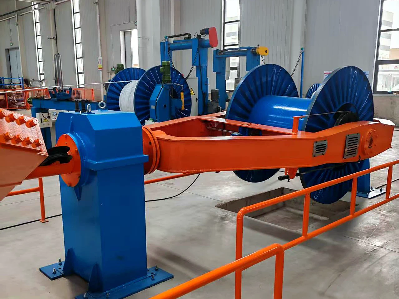 Pay-off equipment